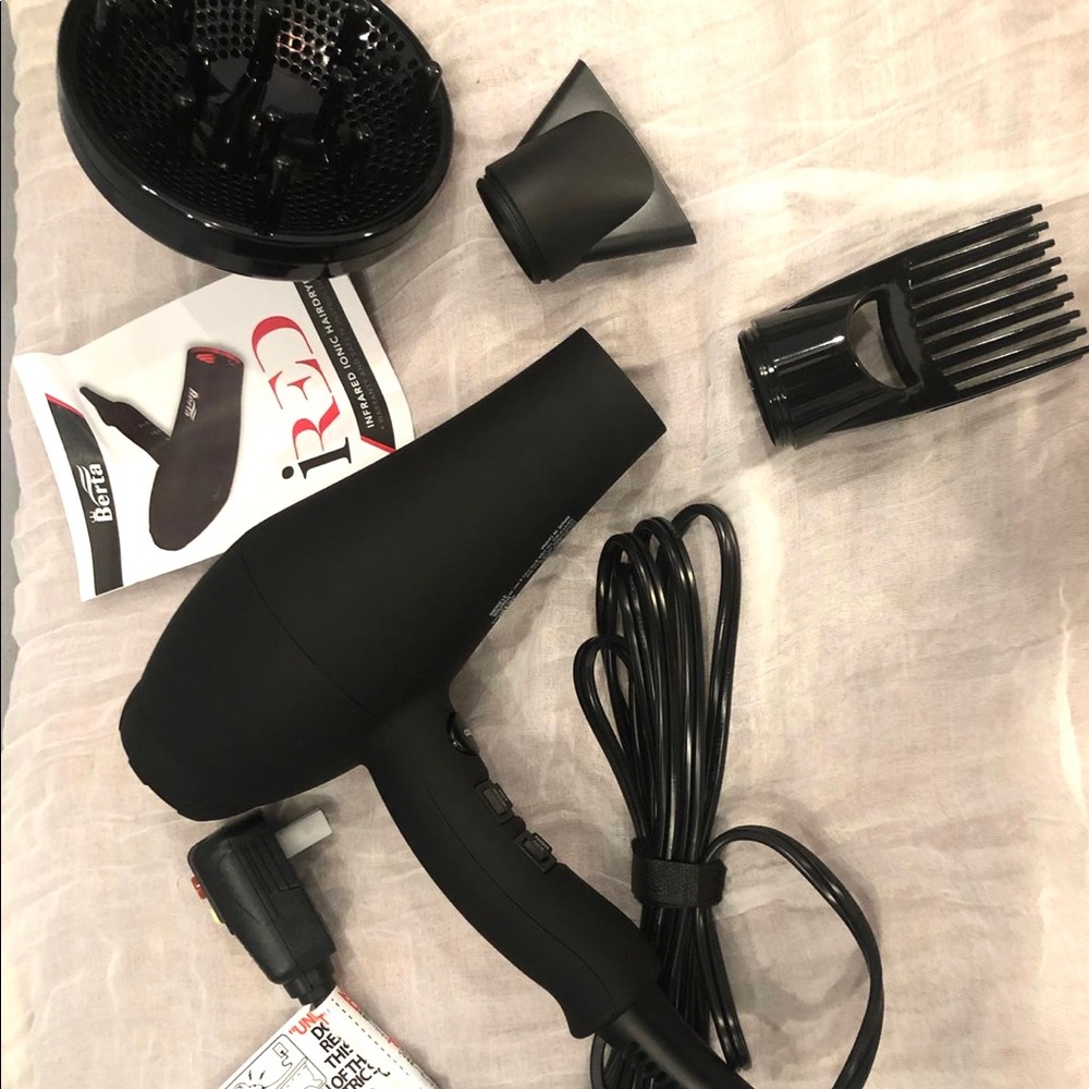 Professional Ionic Hair Dryer; Concentrator & Comb